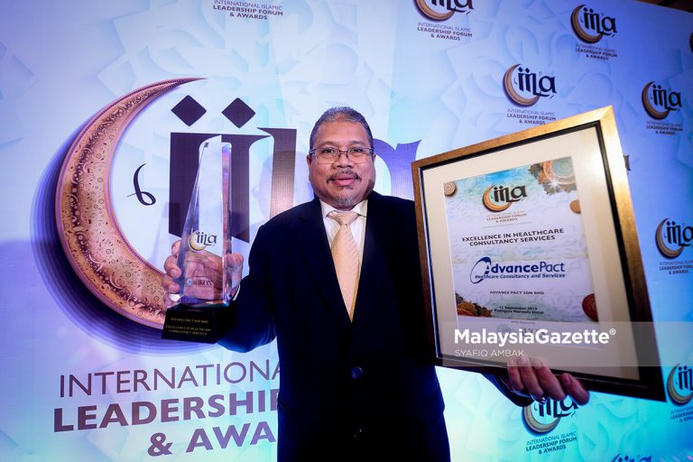 Advance Pact Terima Anugerah Internasional Islamic Leadership Forum and Award